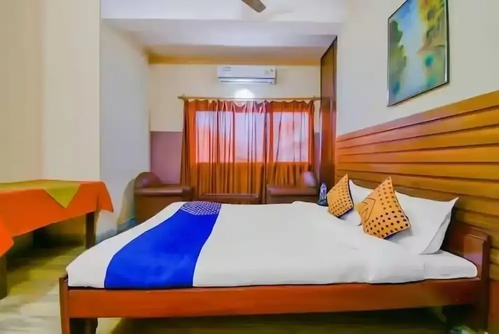 Hotel Embassy
