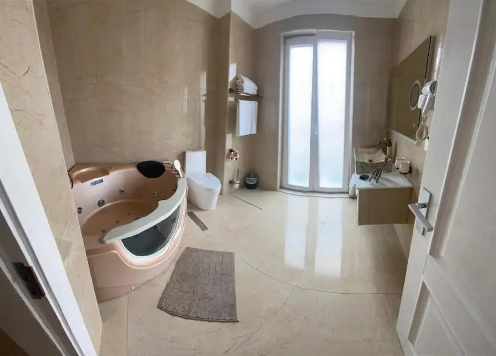 Brais Hotel