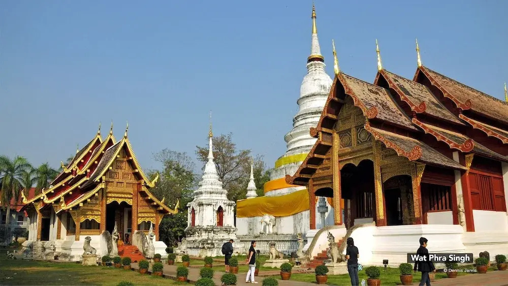 ZEN Rooms Sripoom Soi 1