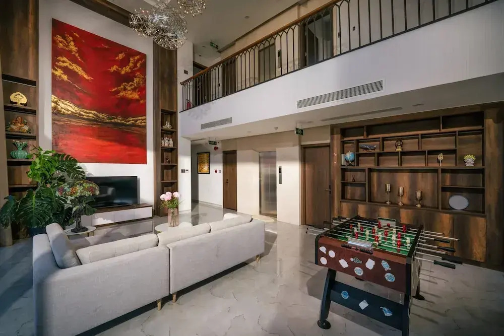 Luxury Duplex Penthouse With Pool Foosball