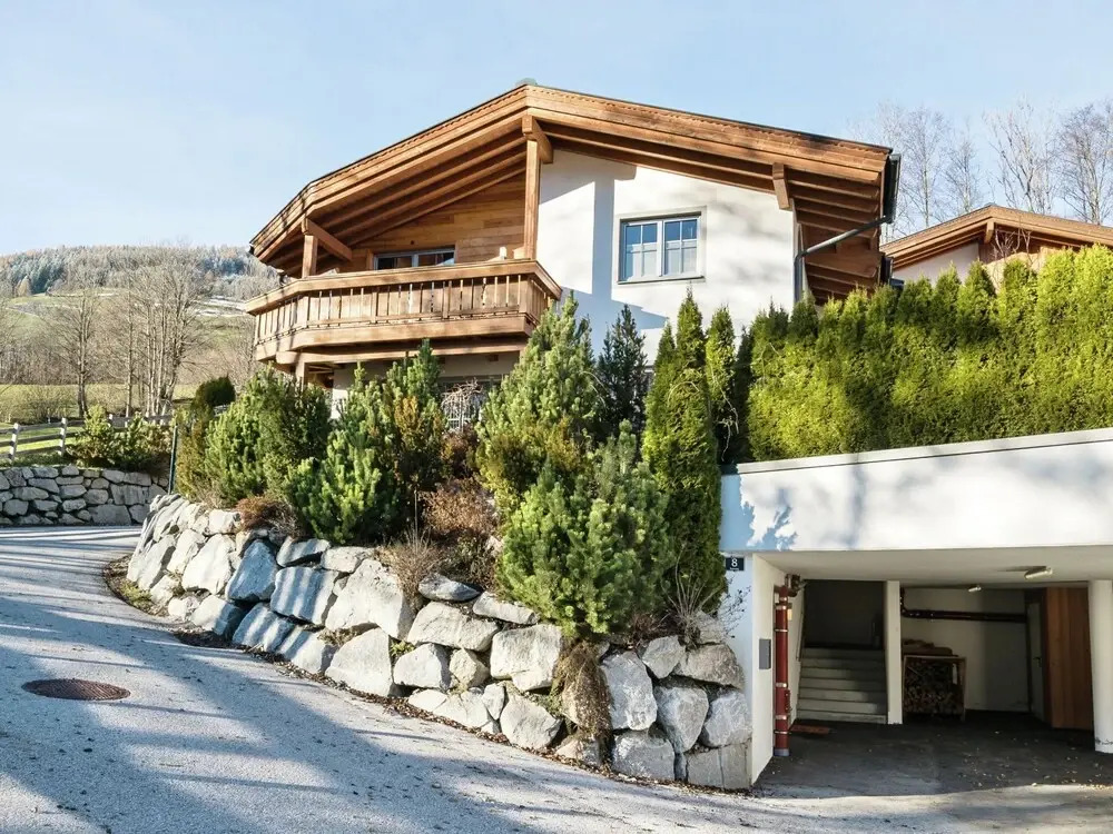 Swanky Chalet in Piesendorf With Wellness Area & Valley View