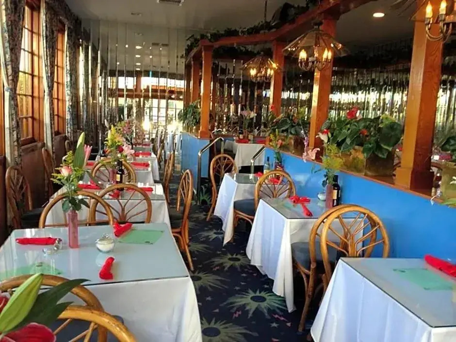 Tradewinds All Suite Hotel
