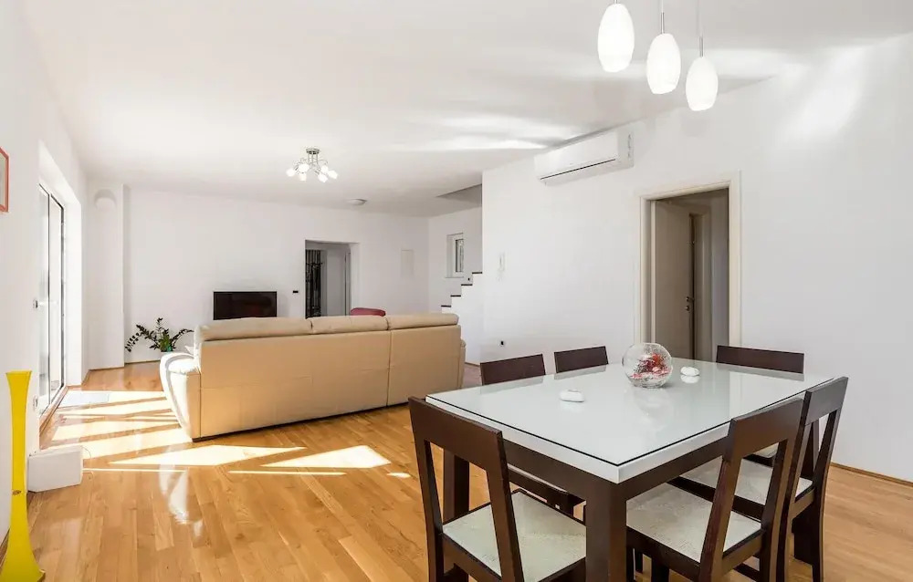 Nice Home In Lovran With Sauna