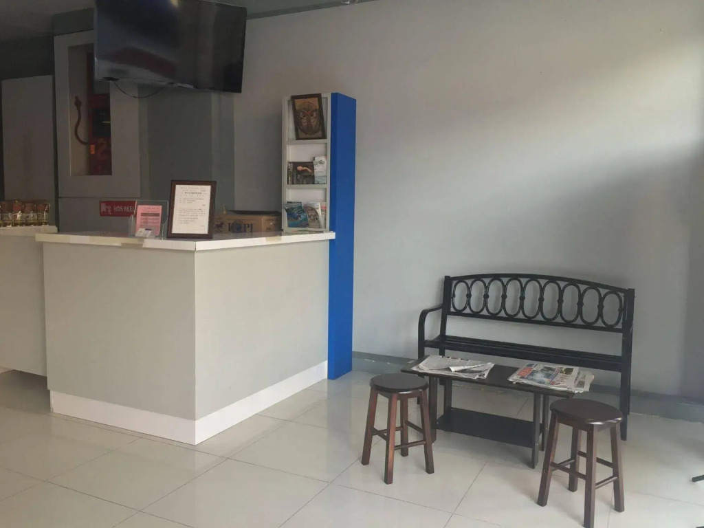 KK Suites Hotel
