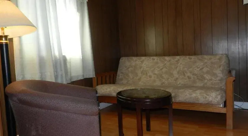 Lytton Hotel