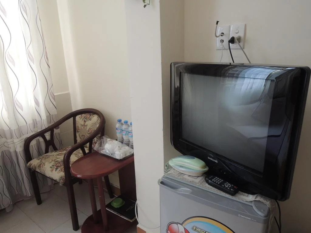 DẠ LAN HOTEL