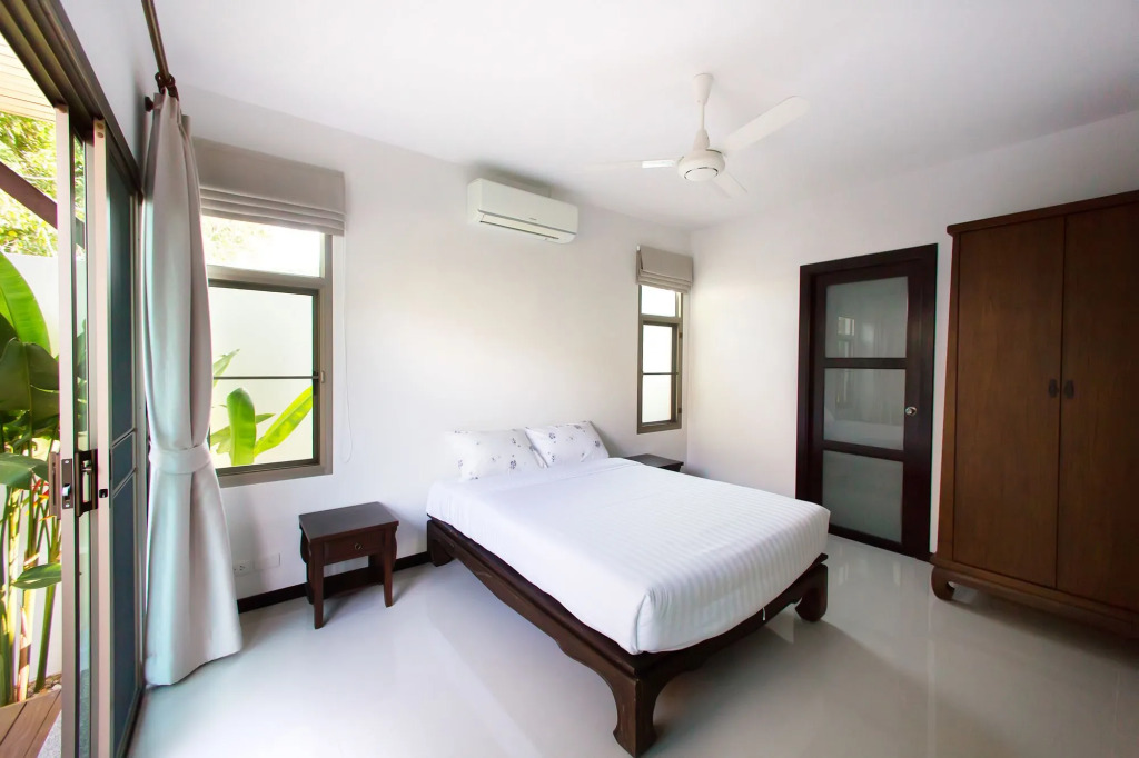 Villa Heni Private pool 3BR villaNaiharn beach