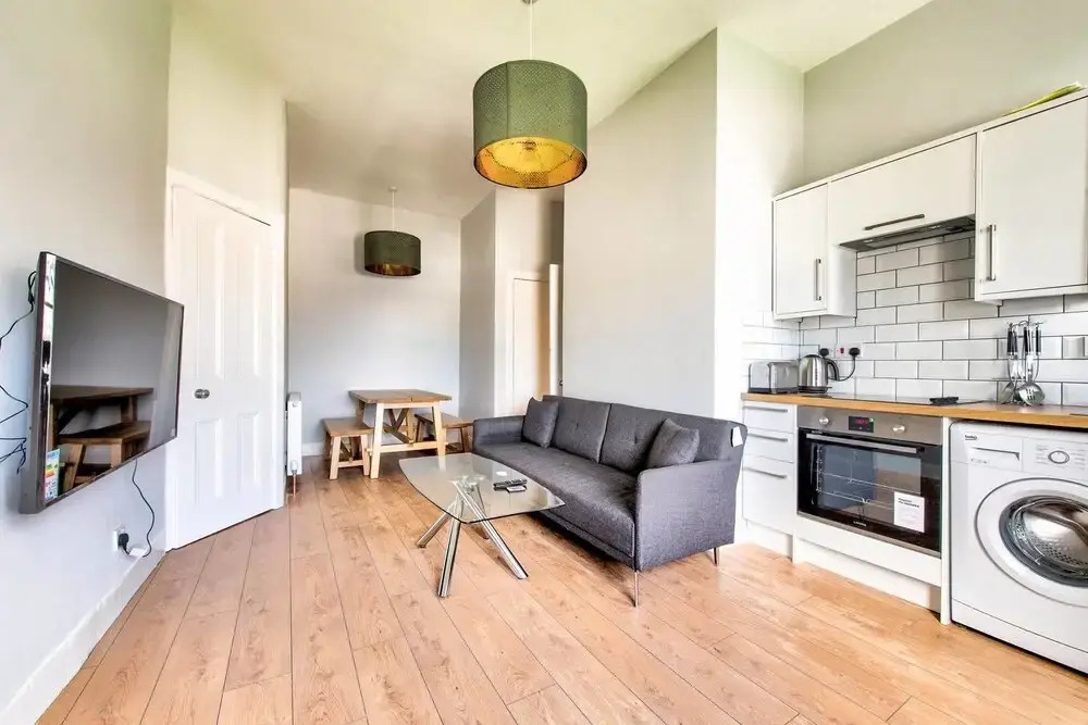 Ultimate Location! Royal Mile 1-bed
