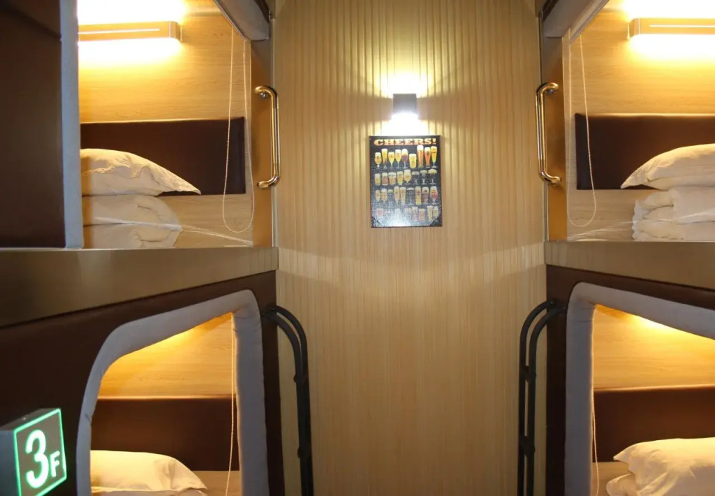 Qingdao Free Exercise Youth Hostel Zhanqiao Railway Station Branch