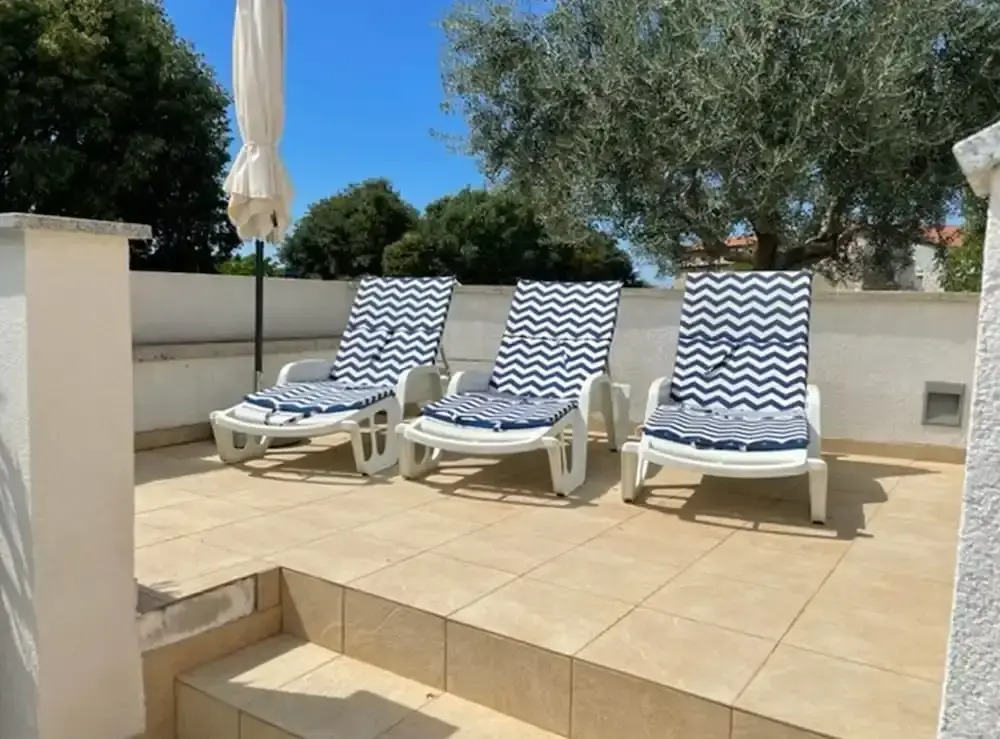 Pleasant Apartment With Pool