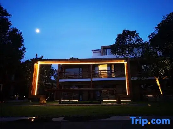 Shiyi Holiday Hotel