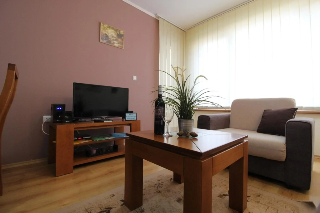 Pine Tree Apartment 2 - B7