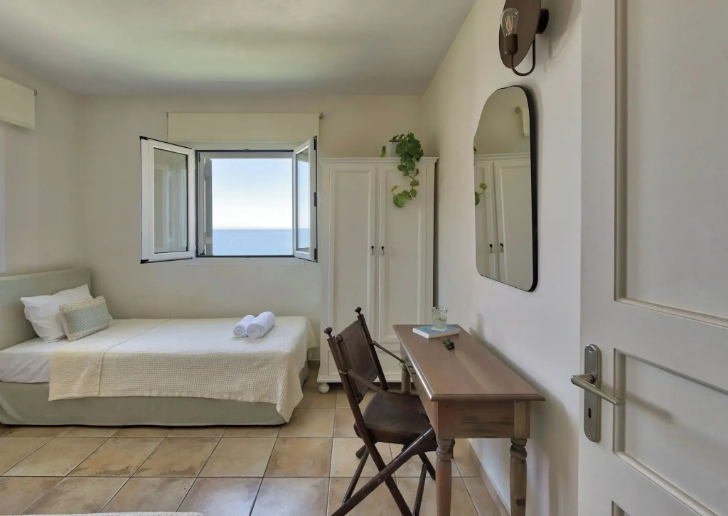 Erietta Aparthotel