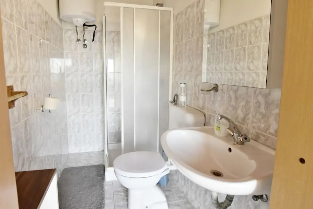 Shared Gardened Accommodation With bbq and sea View