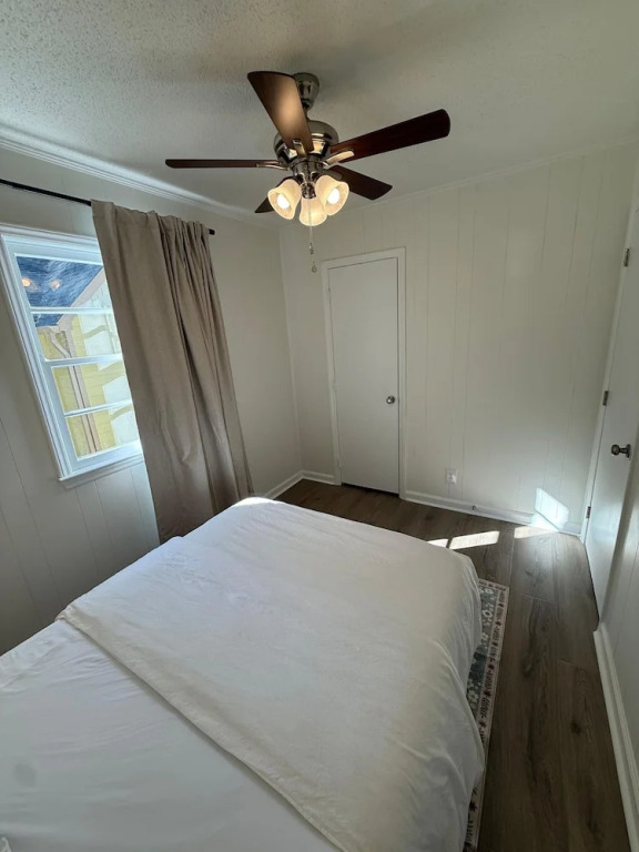 Newly Renovated 3 Bedroom House in Lakewood