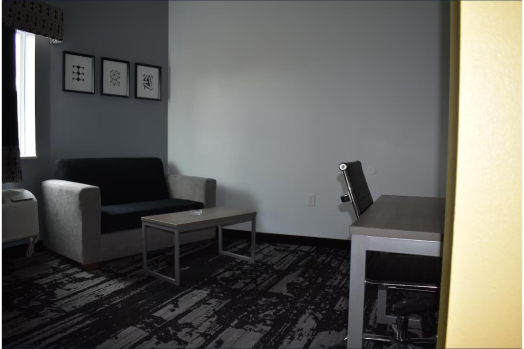 Hotel Royale IAH Airport North Houston I-45