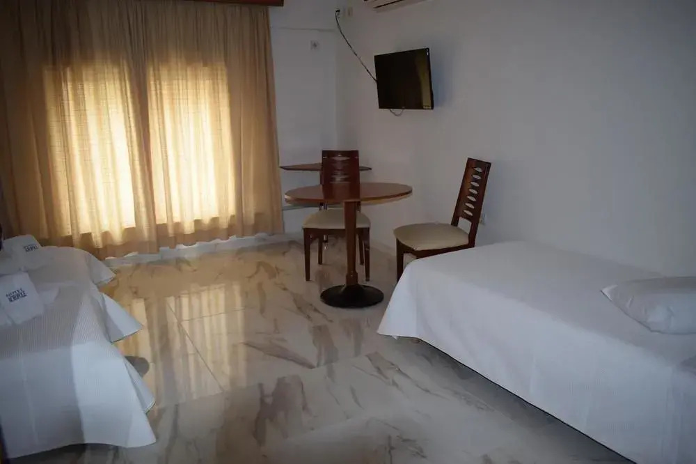 Piraeus Acropole Hotel