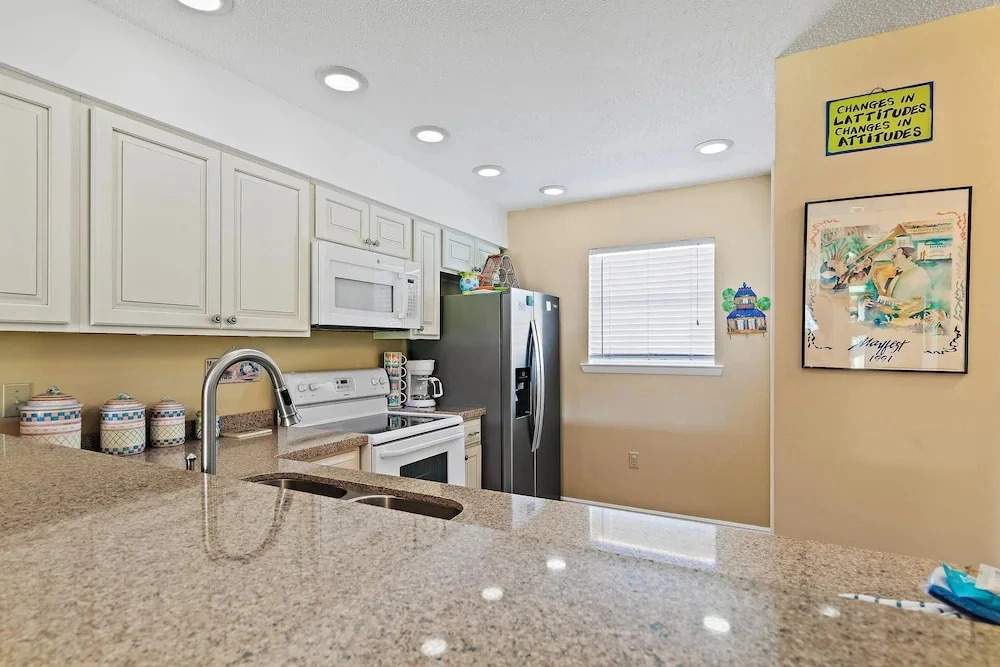 Summerhouse Townhomes #2- Changes in Attitude