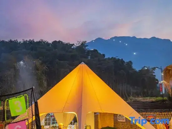 Yue Shan Yunshang · Anji Yunshang Caoyuan Tent Boutique Stay (Xiongmao Buluo Tanxian Leyuan)