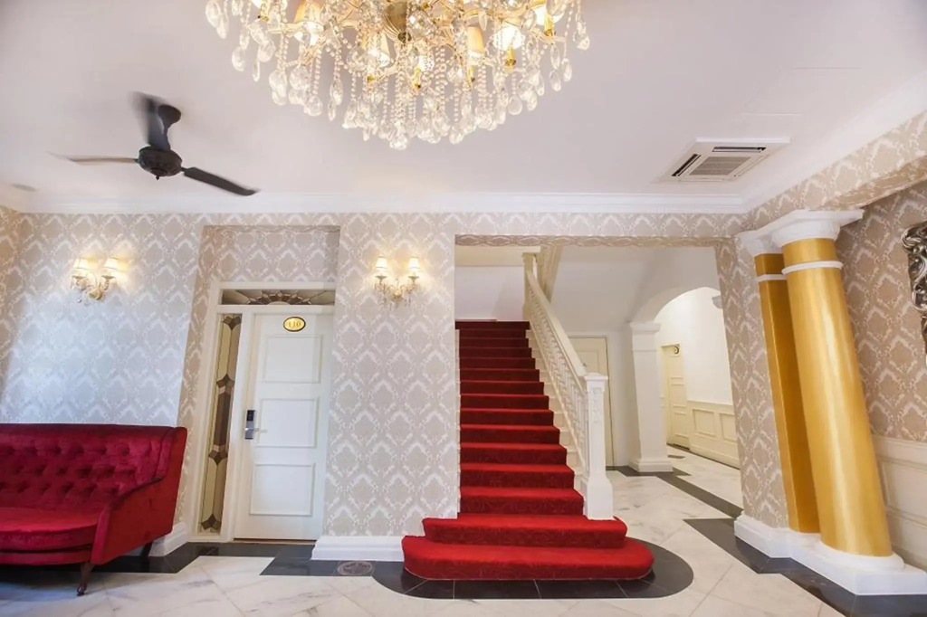 Apple Heritage Hotel