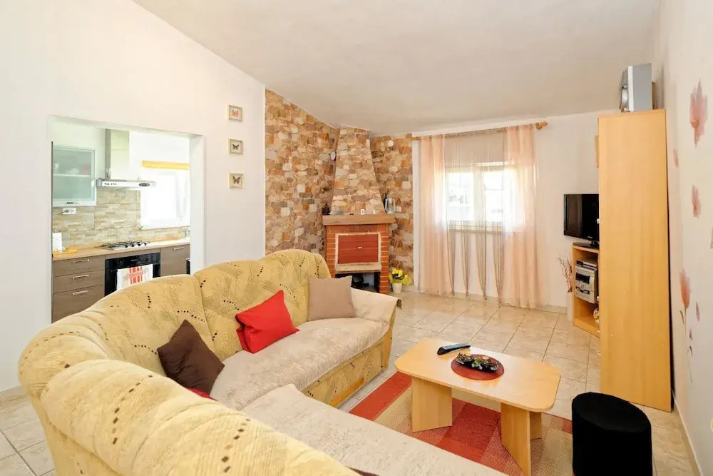 Apartment Mirijana Stinjan / One Bedroom A1