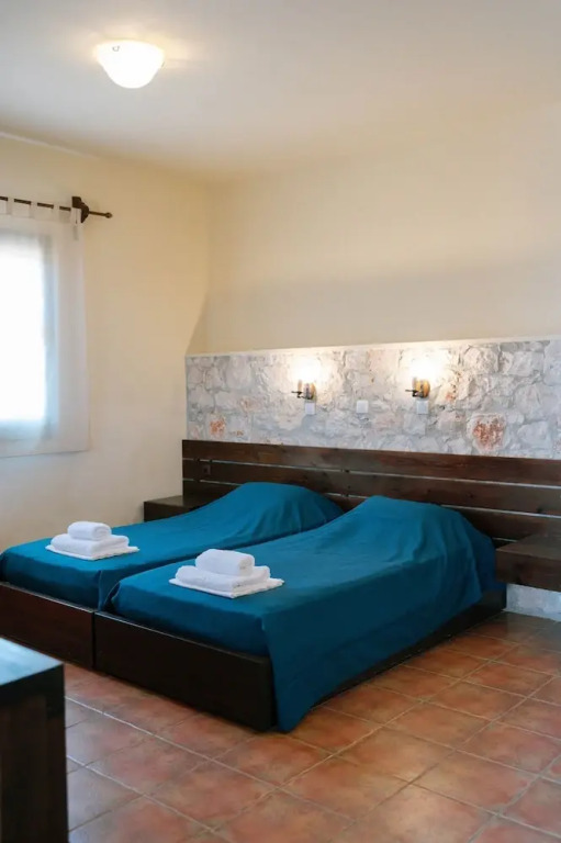 Cozy Gem With Access to a Sparkling Shared Pool