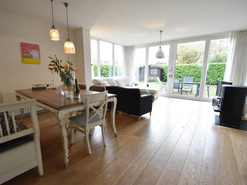 Bungalow in Kamperland near Water Sports