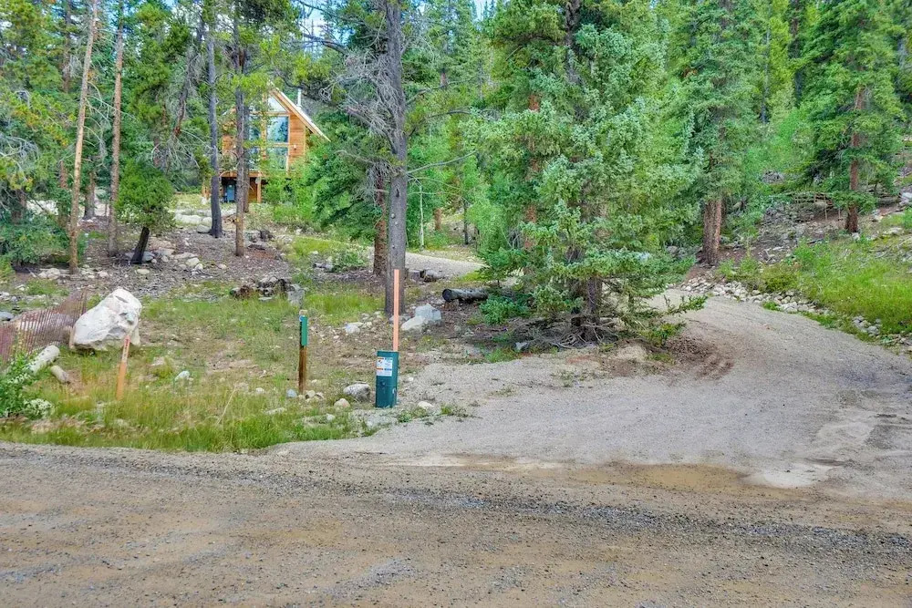 Private Deck: Secluded Fairplay Cabin