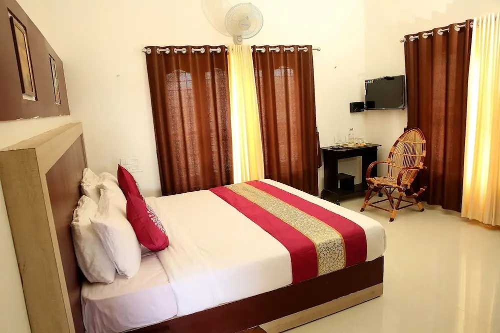 OYO 10460 Hotel Bethel Homestay