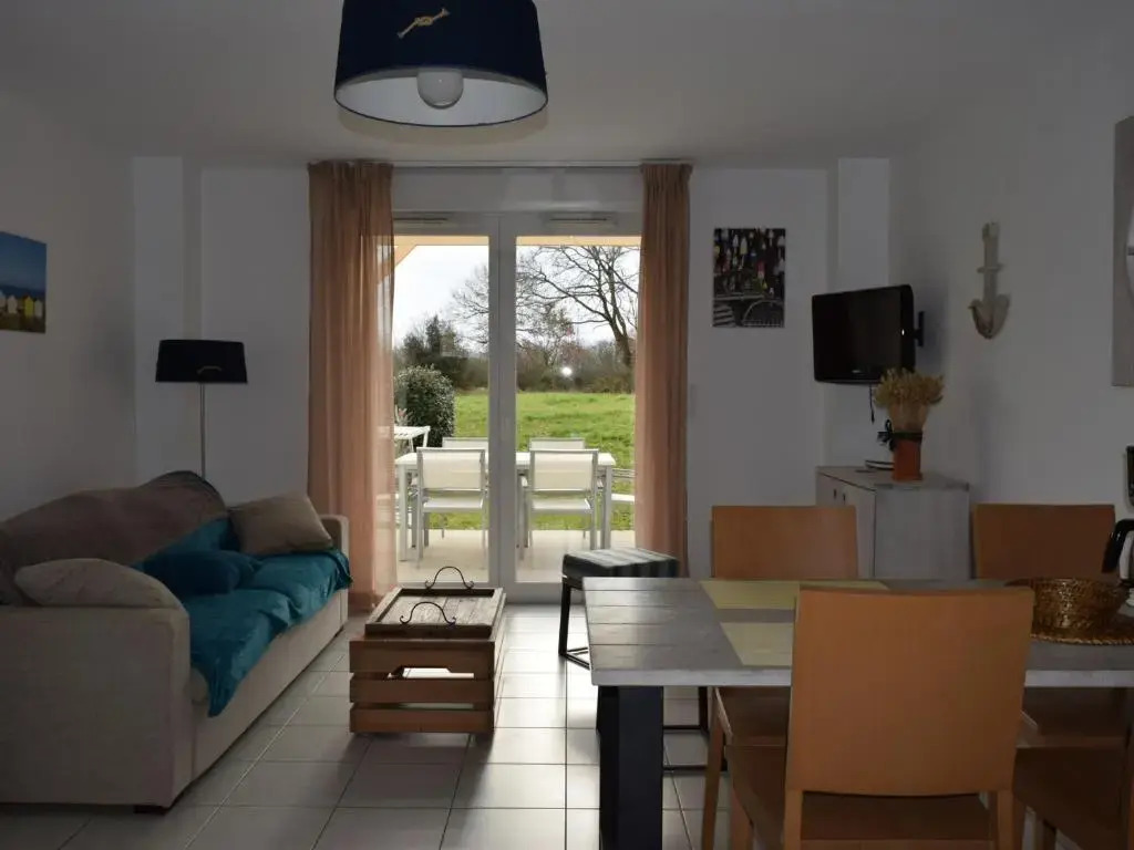 Maison 2 chambres au calme avec piscine, proche plages et commerces - FR-1-197-484