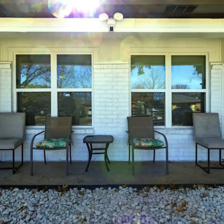 Family Dog Friendly Retreat, Arlington