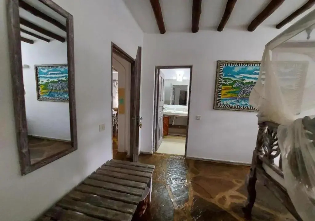 Marine Holiday House- Bed & Breakfast