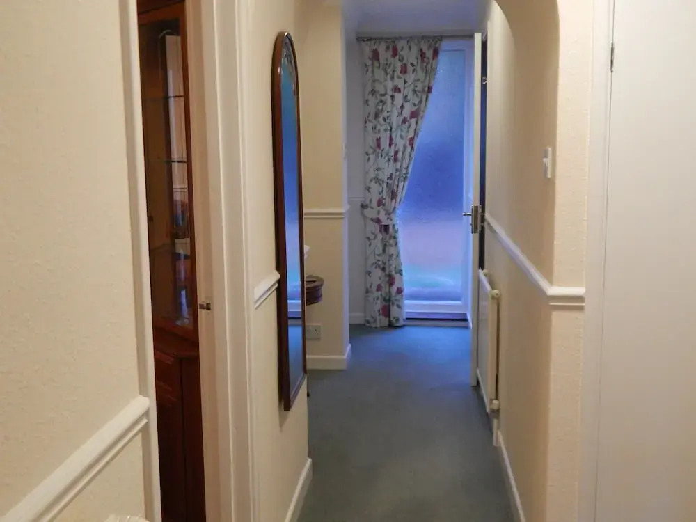 Cherry Palace 3 BD Parking Spaces groups
