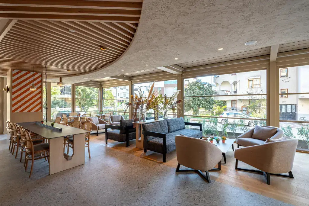 Oli Hotel and Suites