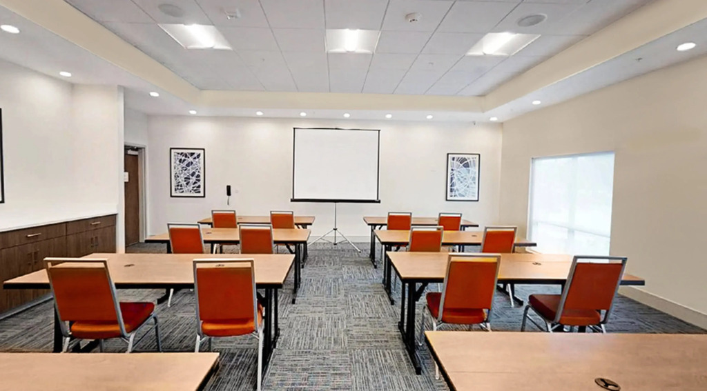 Holiday Inn Express & Suites Chalmette - New Orleans S by IHG
