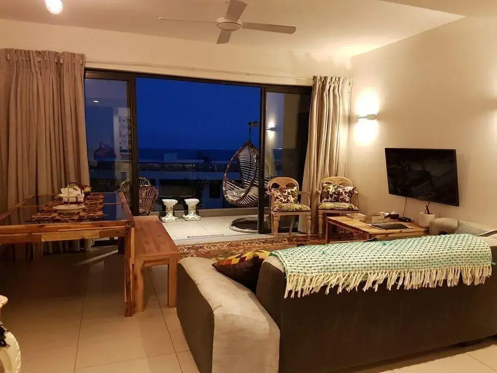 Azuri Apartment with Beach, Pools, Gym, Golf, Shops, Restaurants, Spa, Boat activities, Tennis &Paddle court, kids corner