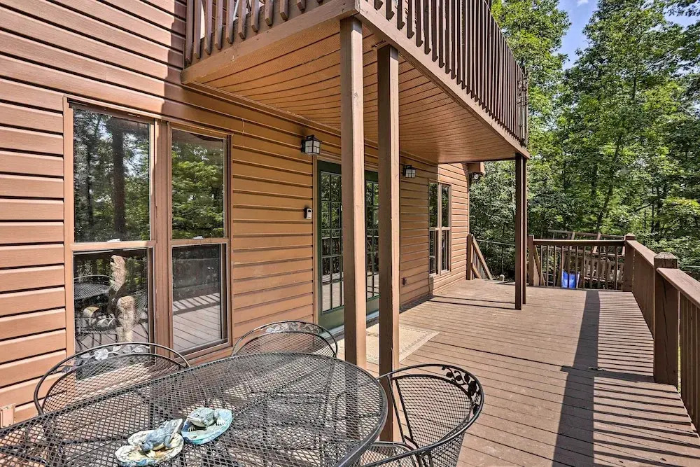 Ellijay Resort Cabin w/ Fire Pit, Decks, & Hot Tub