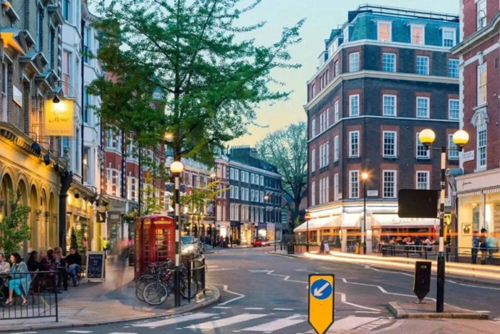 2 Bedroom West End Apartment Close To Regent's Park