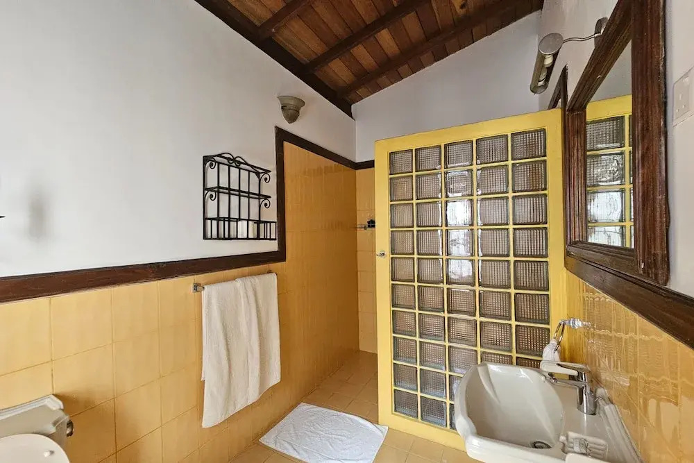South Point Abbey Whole Villa 4 Bedroom (Sleeps 9)