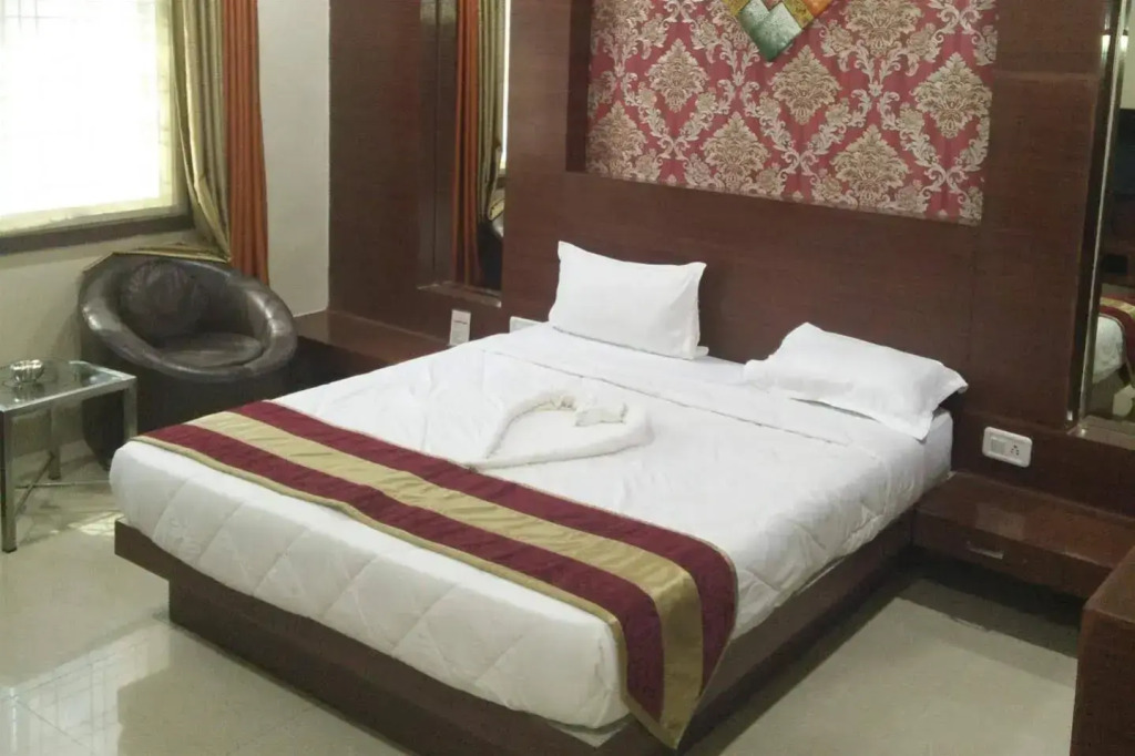 Hotel Shri Khedapati International