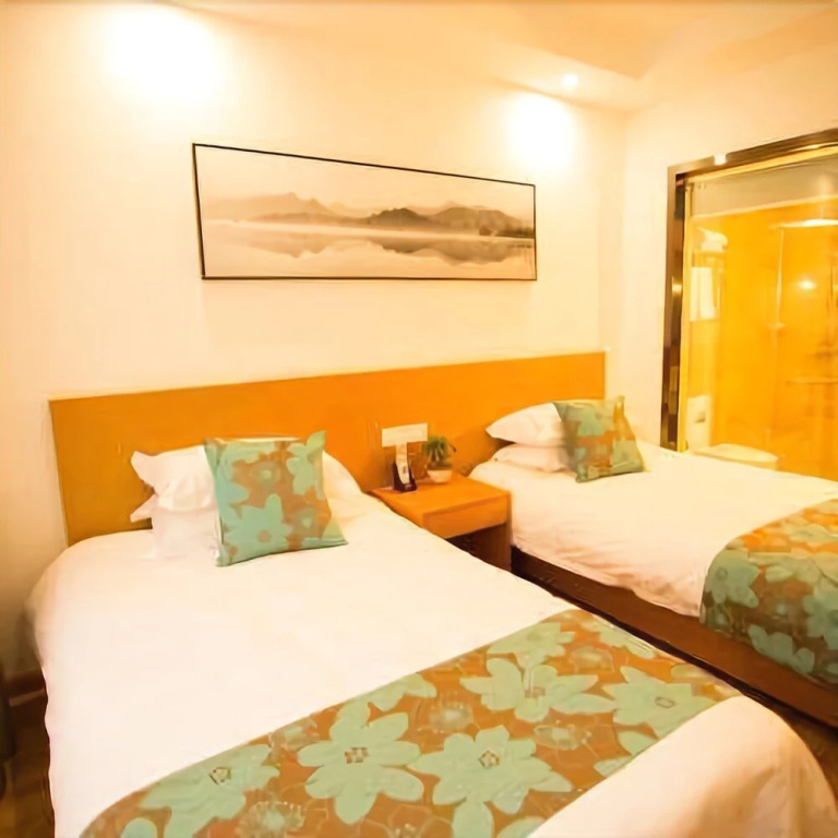 Huangshan Qingya Hotel