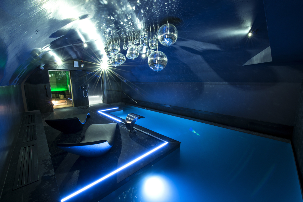 Vertigo Hotel, By Marriott, a Member of Design Hotels
