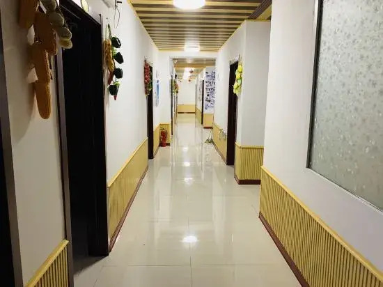 Xuegu Liuer Guest House