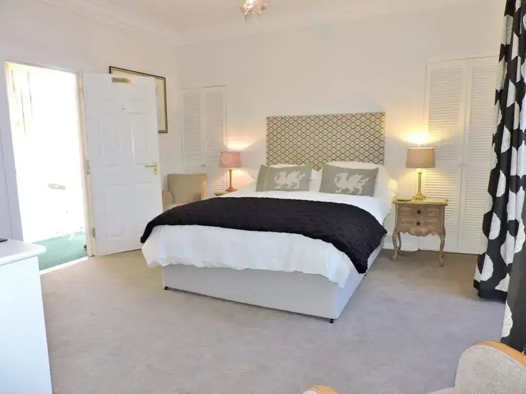 Tides Reach Guest House