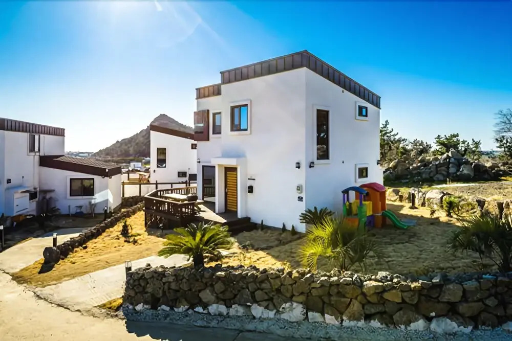 Seogwipo Sanbangsan-ui-achim Pension