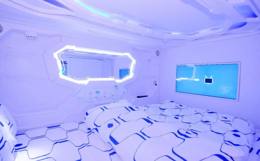 Audrey Capsule Hostel
