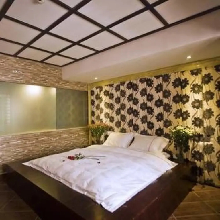 Xiaotian'e Themed Hotel