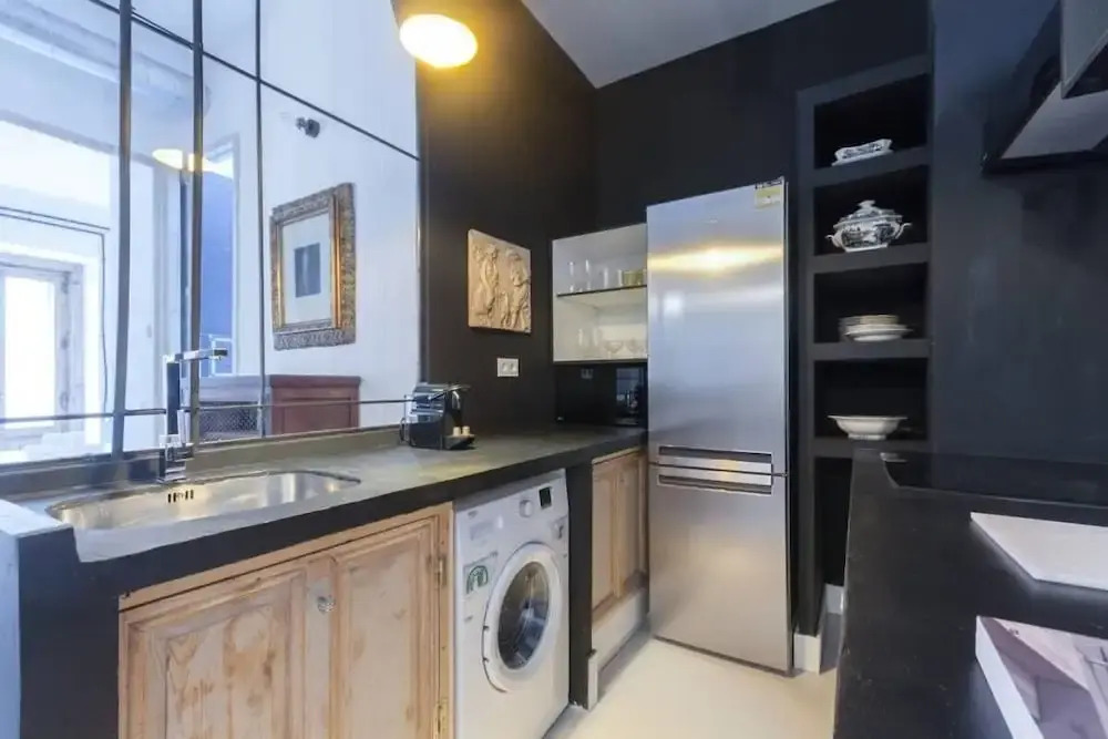 Stunning One Bedroom Apartment in the Heart of Madrid