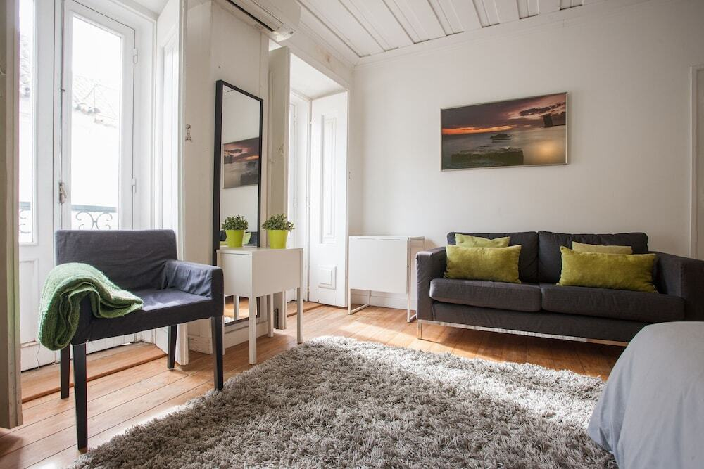 Portuguese Charm - HOV 50541