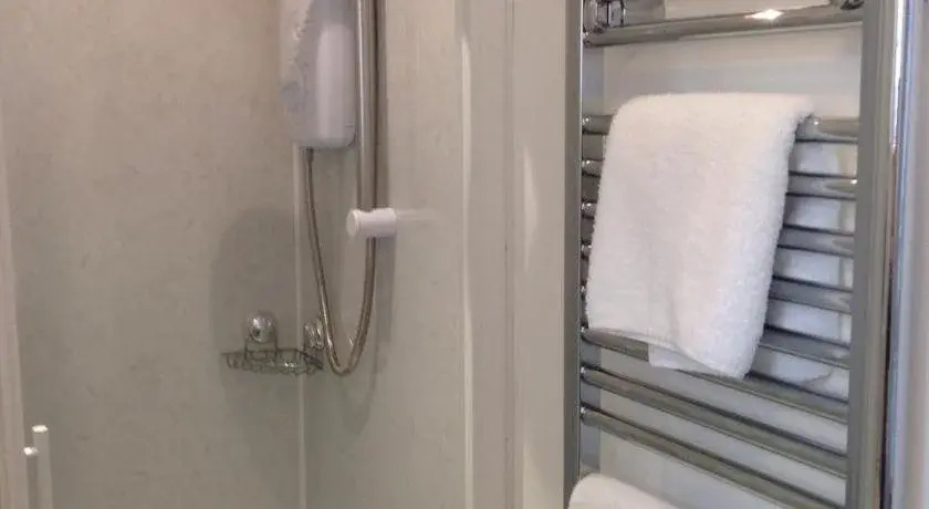 Chellowdene Guest House